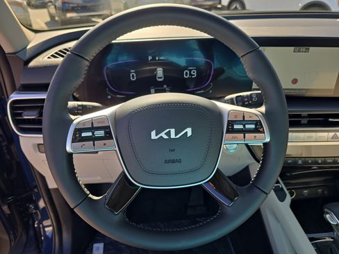 New 2025 Kia Telluride S image 34