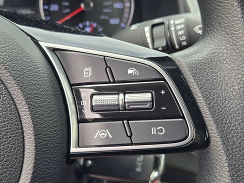 Used 2024 Kia Forte LXS w/ LXS Technology Package FWD image 21