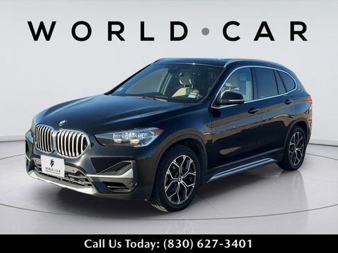 Used 2021 BMW X1 xDrive28i w/ Convenience Package AWD/4WD image 3