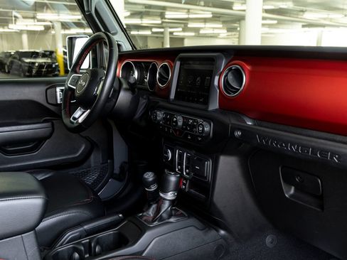 Used 2022 Jeep Wrangler Rubicon w/ Steel Bumper Group AWD/4WD image 26