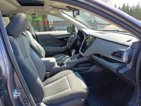 Used 2025 Subaru Outback Onyx Edition AWD/4WD image 14