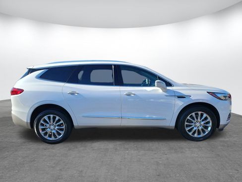 Used 2019 Buick Enclave Premium image 2