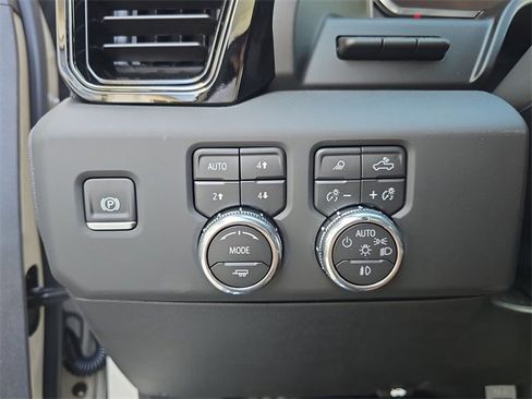 New 2026 GMC Sierra 1500 AT4 w/ Technology Package image 25
