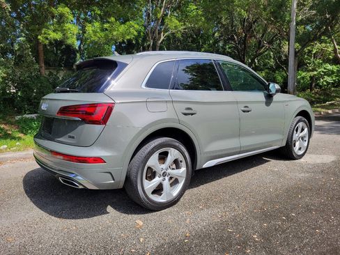 Used 2023 Audi Q5 2.0T Premium Plus w/ Premium Plus Package AWD/4WD image 3