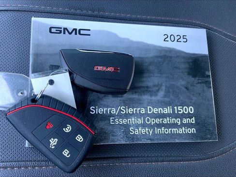 Used 2025 GMC Sierra 1500 AT4 w/ AT4 Premium Package AWD/4WD image 2