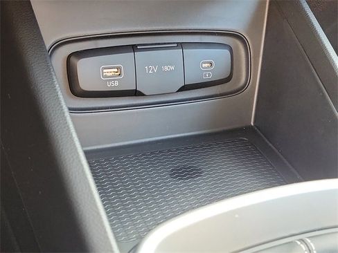 New 2026 Hyundai Venue SE image 11