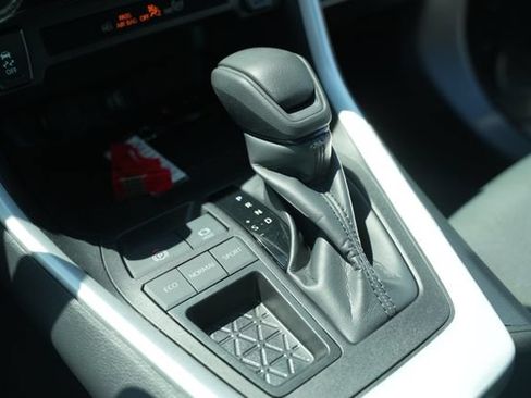 Used 2024 Toyota RAV4 XLE FWD image 36