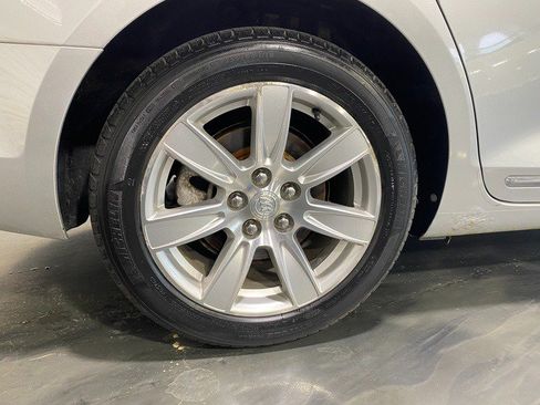 Used 2012 Buick LaCrosse Premium FWD image 10