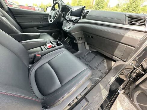 Used 2023 Honda Odyssey Sport image 23