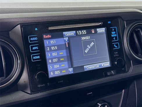 Used 2017 Toyota Tacoma TRD Sport w/ Tow Package image 28