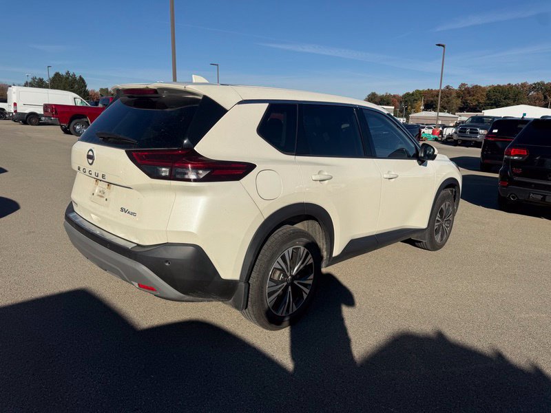 Used 2021 Nissan Rogue SV AWD/4WD image 12