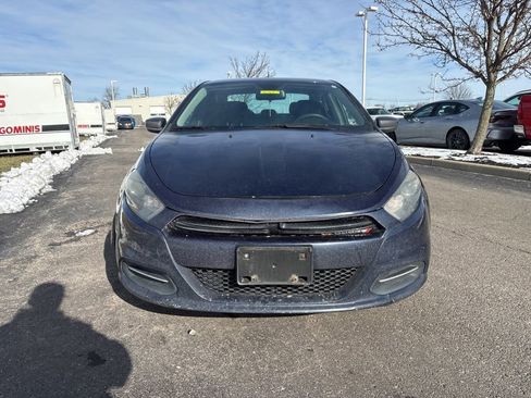 Used 2015 Dodge Dart SXT image 2