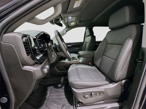 New 2026 GMC Sierra 1500 SLT image 22