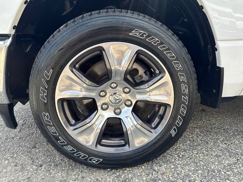 Used 2023 RAM 1500 Laramie AWD/4WD image 11