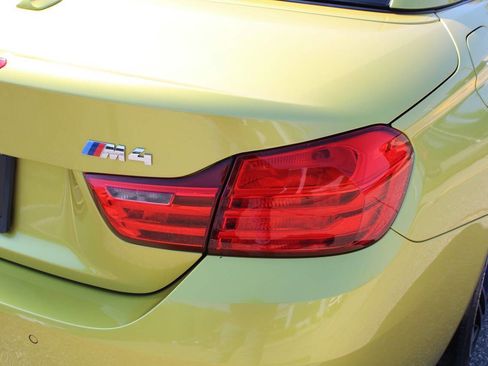 Used 2016 BMW M4 Convertible image 33