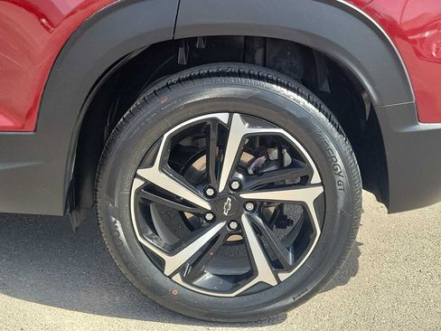 Used 2023 Chevrolet TrailBlazer RS w/ Sun and Liftgate Package AWD/4WD image 12