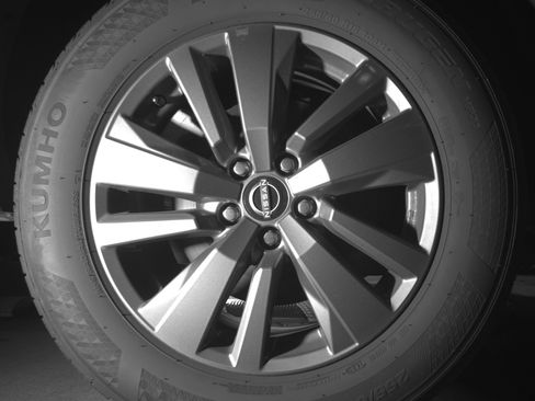 Used 2025 Nissan Pathfinder SV image 15