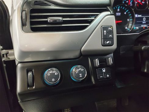 Used 2019 Chevrolet Suburban LT w/ Max Trailering Package image 13
