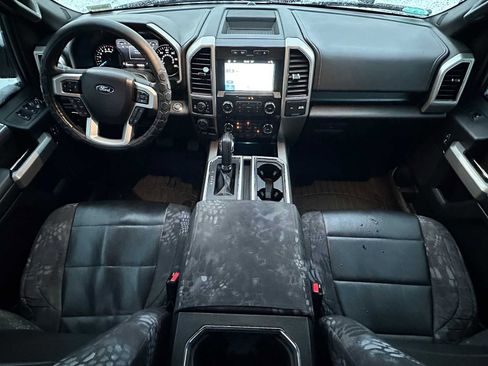 Used 2017 Ford F150 Lariat image 18