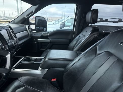 Used 2019 Ford F350 Platinum w/ Platinum Ultimate Package image 6
