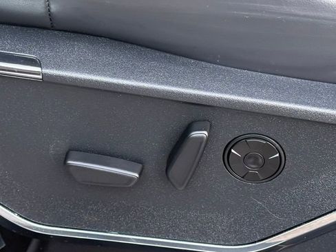 Certified 2025 Ford F350 Platinum image 7