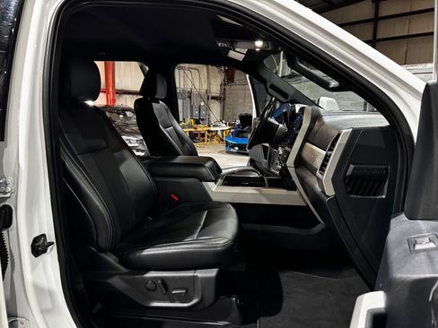 Used 2022 Ford F250 Lariat w/ Lariat Ultimate Package image 25