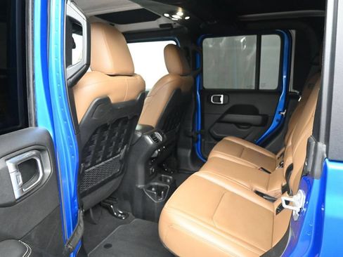 Used 2021 Jeep Gladiator Rubicon w/ Safety Group AWD/4WD image 24