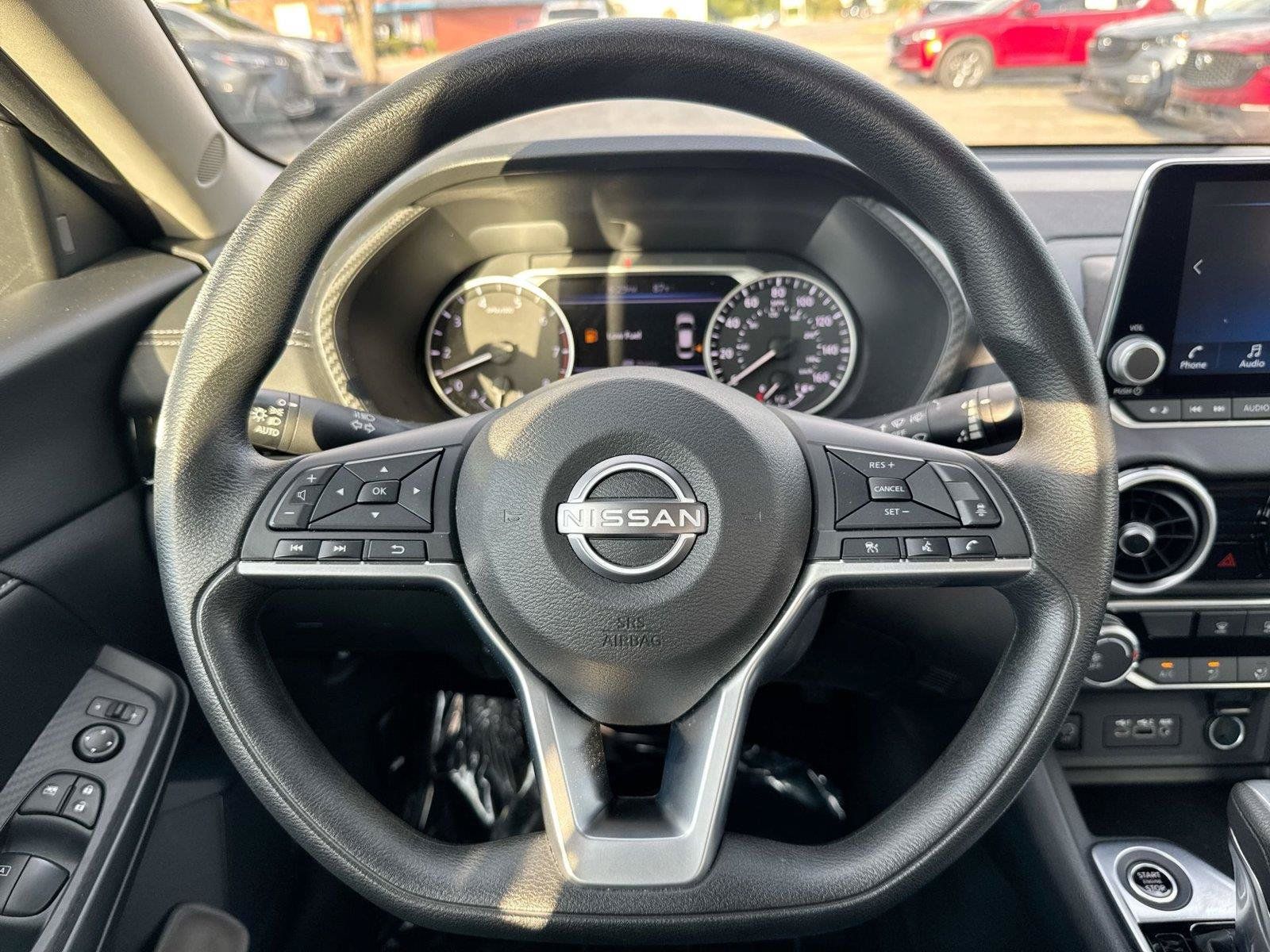 Used 2025 Nissan Sentra SV w/ Lighting Package FWD image 6