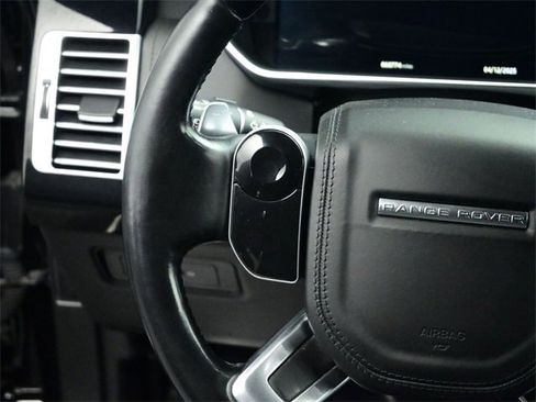 Used 2022 Land Rover Range Rover Long Wheelbase Autobiography image 4
