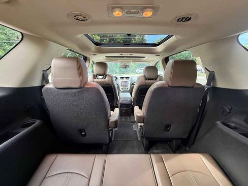 Used 2014 GMC Acadia SLT FWD image 15