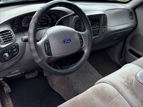 Used 2004 Ford F150 XLT RWD image 15