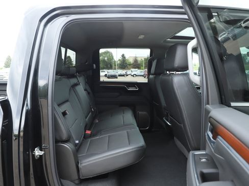 Used 2026 GMC Sierra 2500 Denali w/ Technology Package AWD/4WD image 12