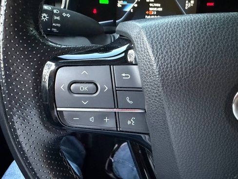 Used 2023 Toyota Mirai w/ Advanced Technology Package image 35