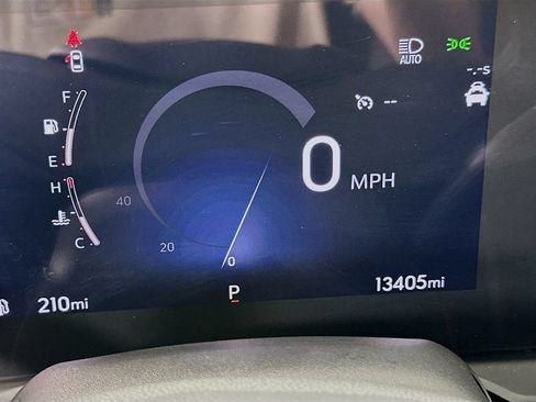 Used 2025 Buick Envista Sport Touring FWD image 17