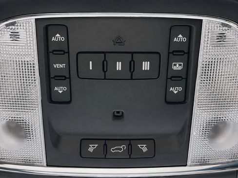 Used 2018 Jeep Grand Cherokee High Altitude AWD/4WD image 51