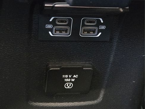Used 2023 Jeep Wrangler Unlimited Rubicon 4xe AWD/4WD image 18