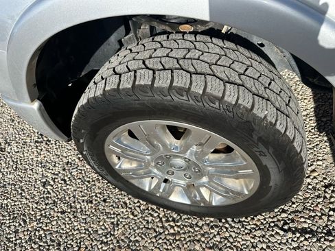 Used 2013 Ford F150 Platinum image 41