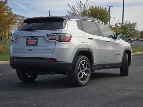 New 2026 Jeep Compass Limited AWD/4WD image 16