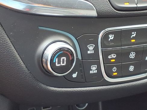 Certified 2024 Chevrolet Equinox LT AWD/4WD image 7