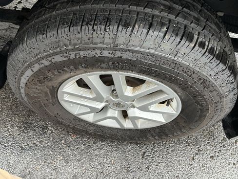 Used 2020 Nissan Frontier SV w/ SV Utility Package image 9