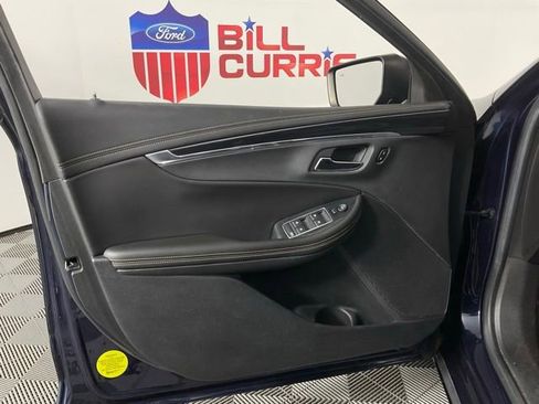 Used 2016 Chevrolet Impala LT w/ Convenience Package image 12