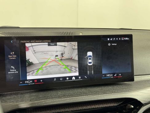 Used 2025 BMW 330i xDrive 330i xDrive w/ Convenience Package image 26