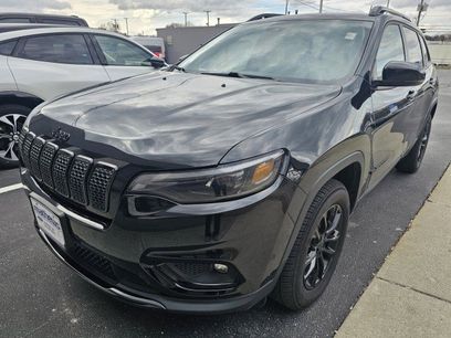 Used 2023 Jeep Cherokee Altitude Lux