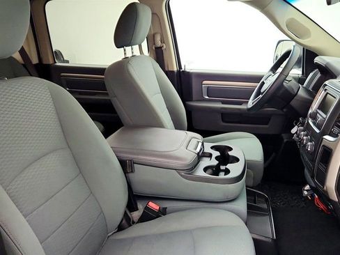 Used 2019 RAM 1500 Classic SLT AWD/4WD image 24