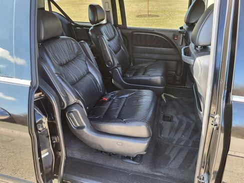 Used 2010 Honda Odyssey Touring image 14