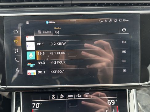 Used 2022 Audi Q7 Premium image 24