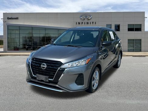 Used 2022 Nissan Kicks S w/ Interior Electronics Package FWD image 1
