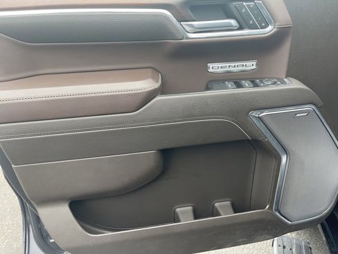 Used 2024 GMC Sierra 1500 Denali w/ Denali Reserve Package image 12