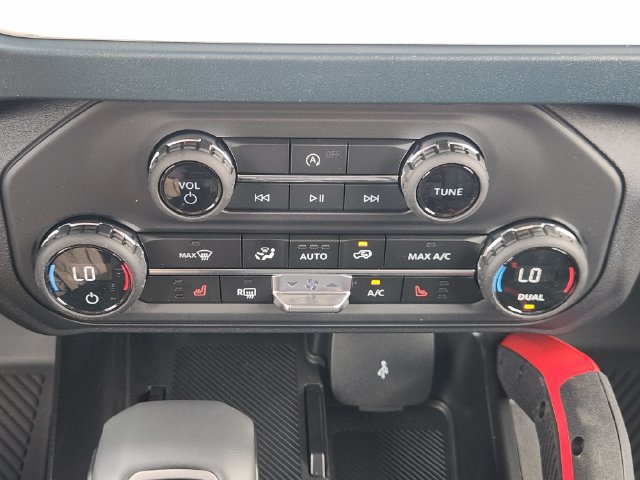 New 2026 Ford Bronco Heritage Edition AWD/4WD image 14