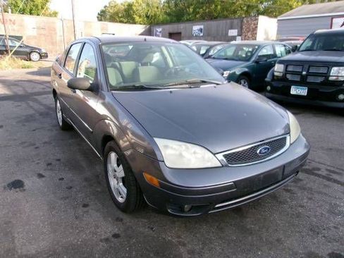 Used 2007 Ford Focus ZX4 Sedan image 3
